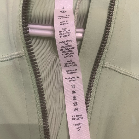 NWT Hooded Define Jacket Creamy Mint Sz 4 - Picture 6 of 8